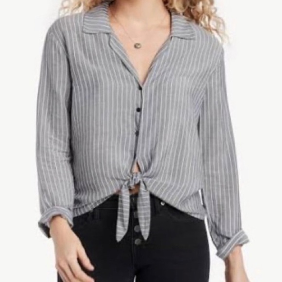 1.State NWT Tie Front Pinstriped Striped Button Down Blouse Gray Size XS - Picture 10 of 10